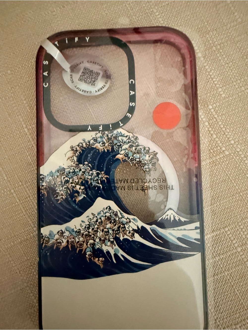 Casetify Great Wave of Pugs iPhone 14 Pro, Magsafe